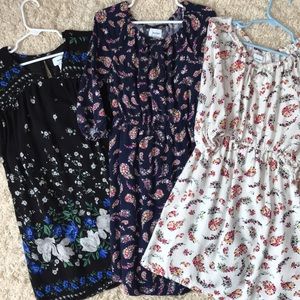 Lot of 3 girls old navy dresses 💕
